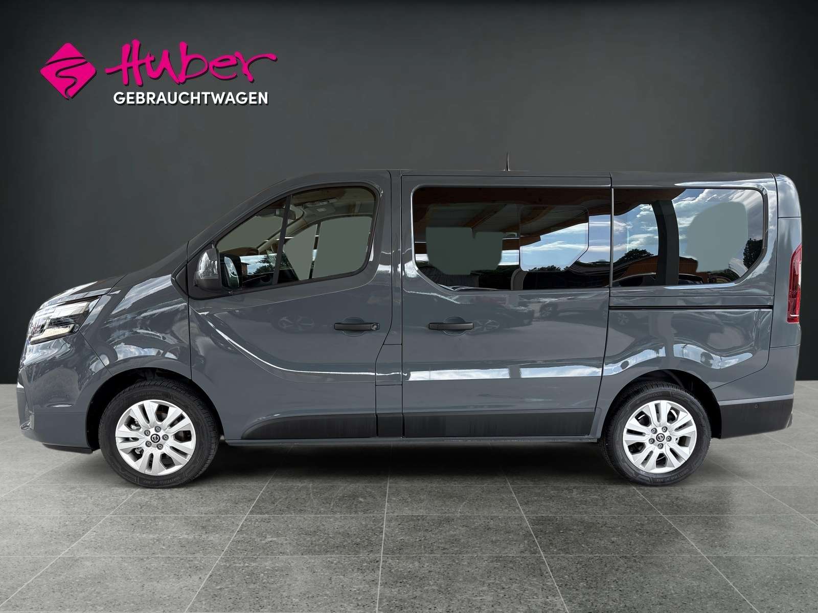 Fahrzeugbild eines Nissan Primastar