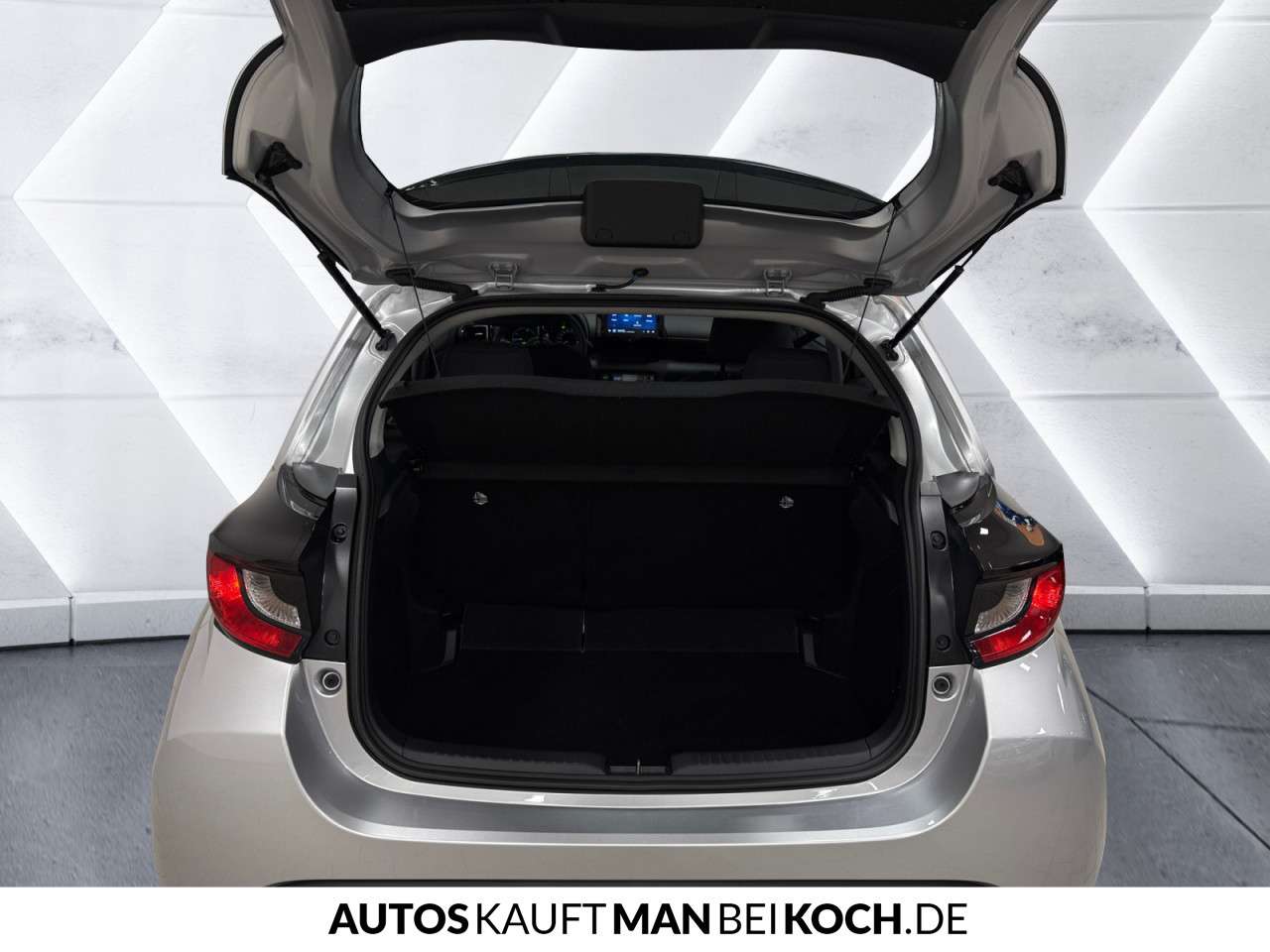 Fahrzeugbild eines Mazda Mazda2 Hybrid