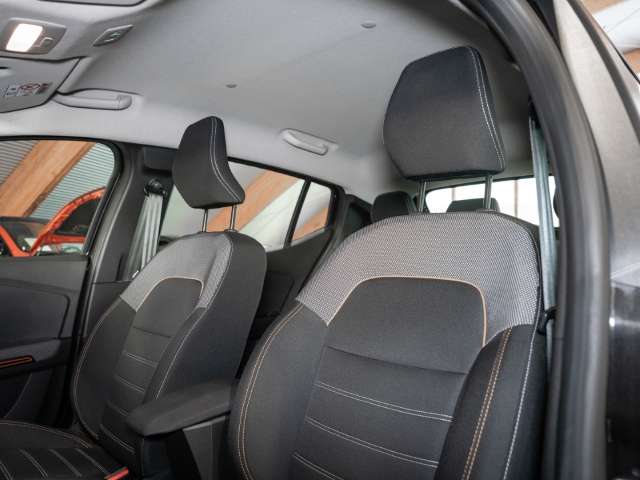 Fahrzeugbild eines Dacia Sandero