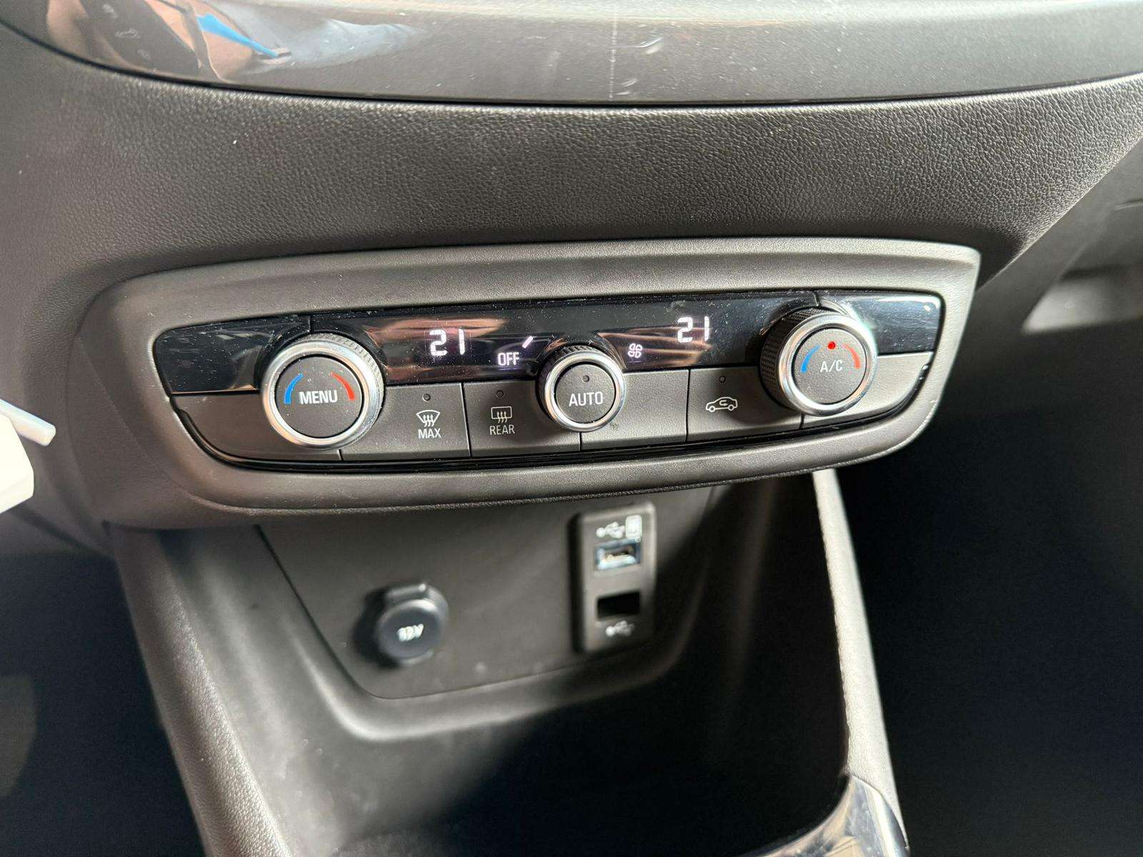 Fahrzeugbild eines Opel Crossland X