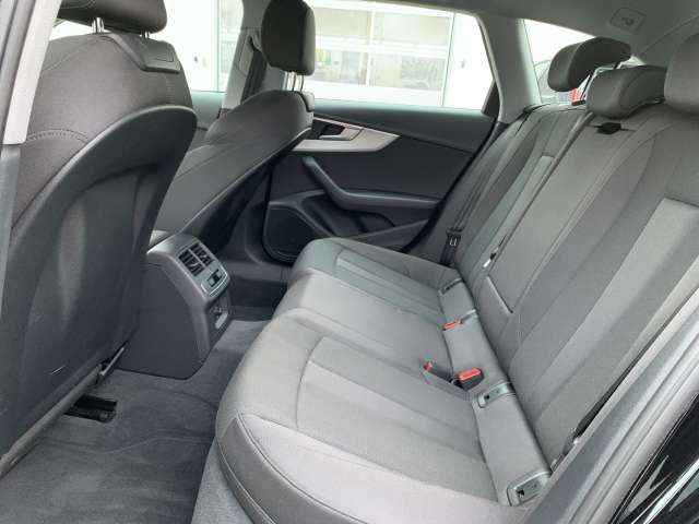 Fahrzeugbild eines Audi A4 allroad quattro