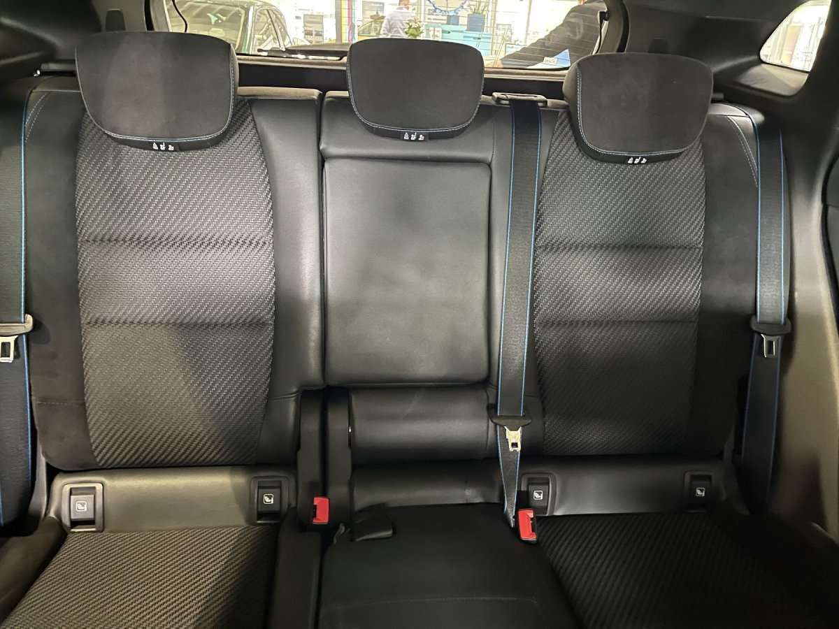 Fahrzeugbild eines Renault Austral