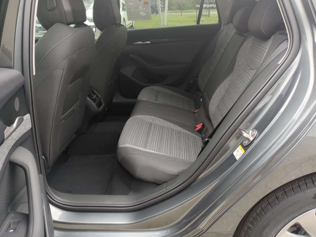 Fahrzeugbild eines Skoda Superb
