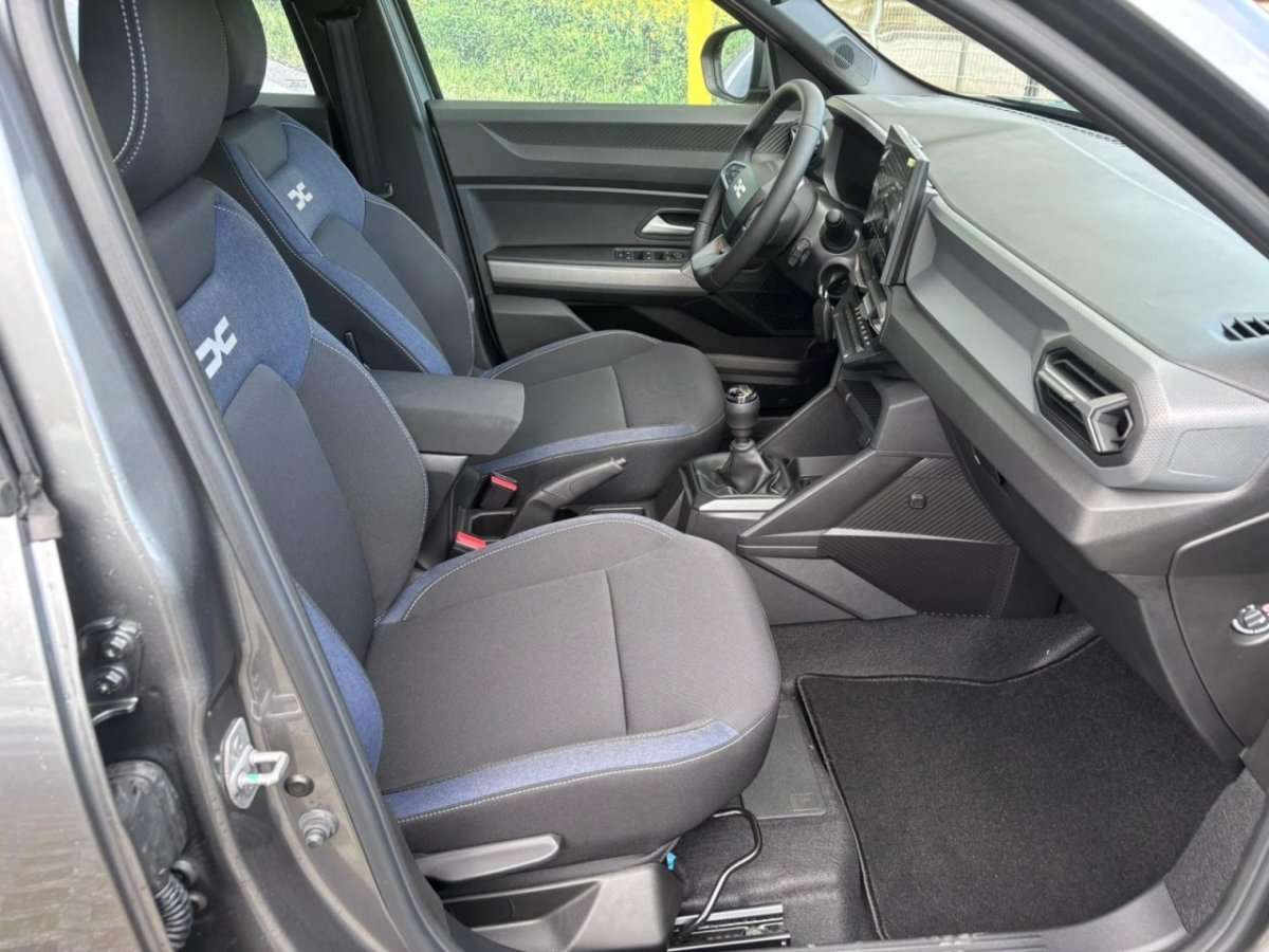 Fahrzeugbild eines Dacia Duster