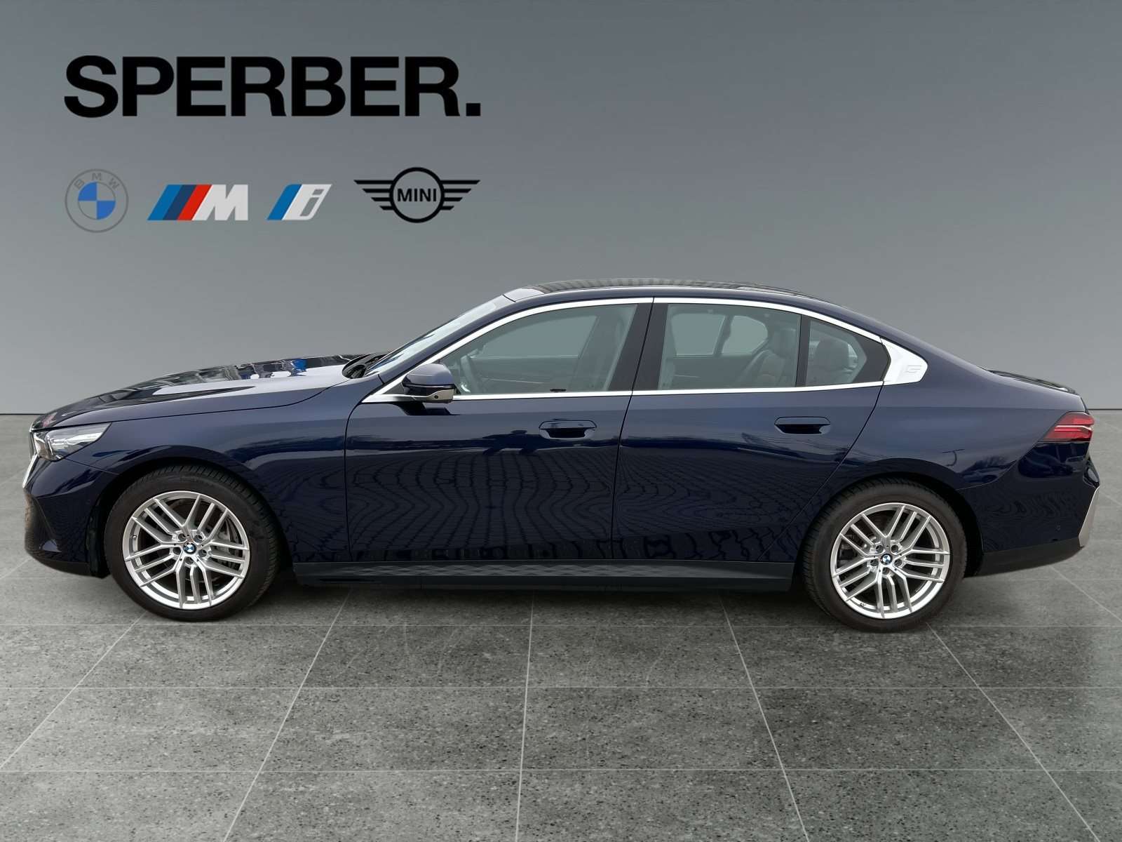 Fahrzeugbild eines BMW i5