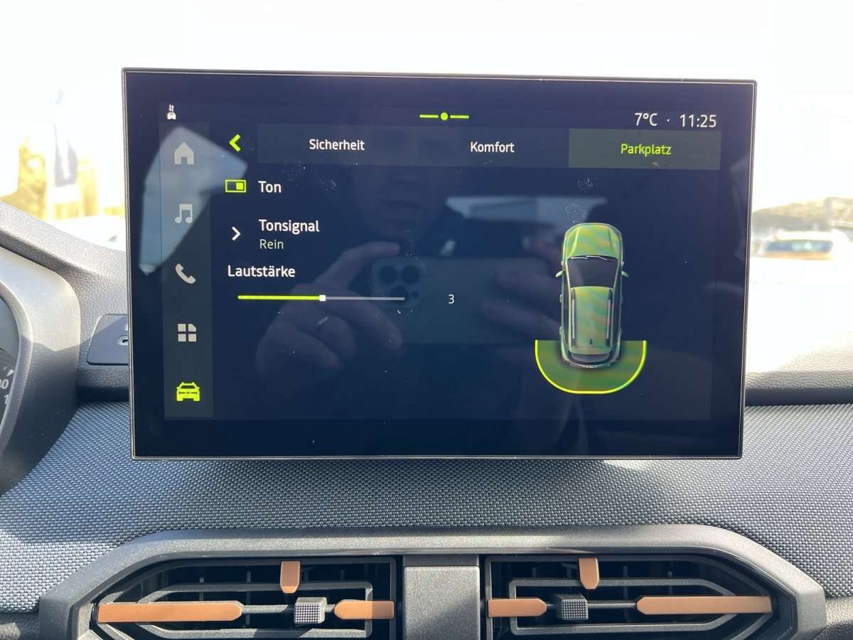 Fahrzeugbild eines Dacia Sandero