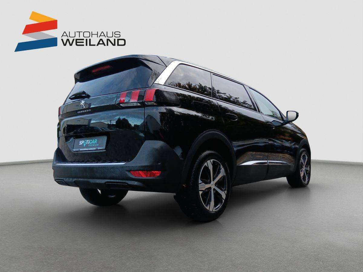 Fahrzeugbild eines Peugeot 5008