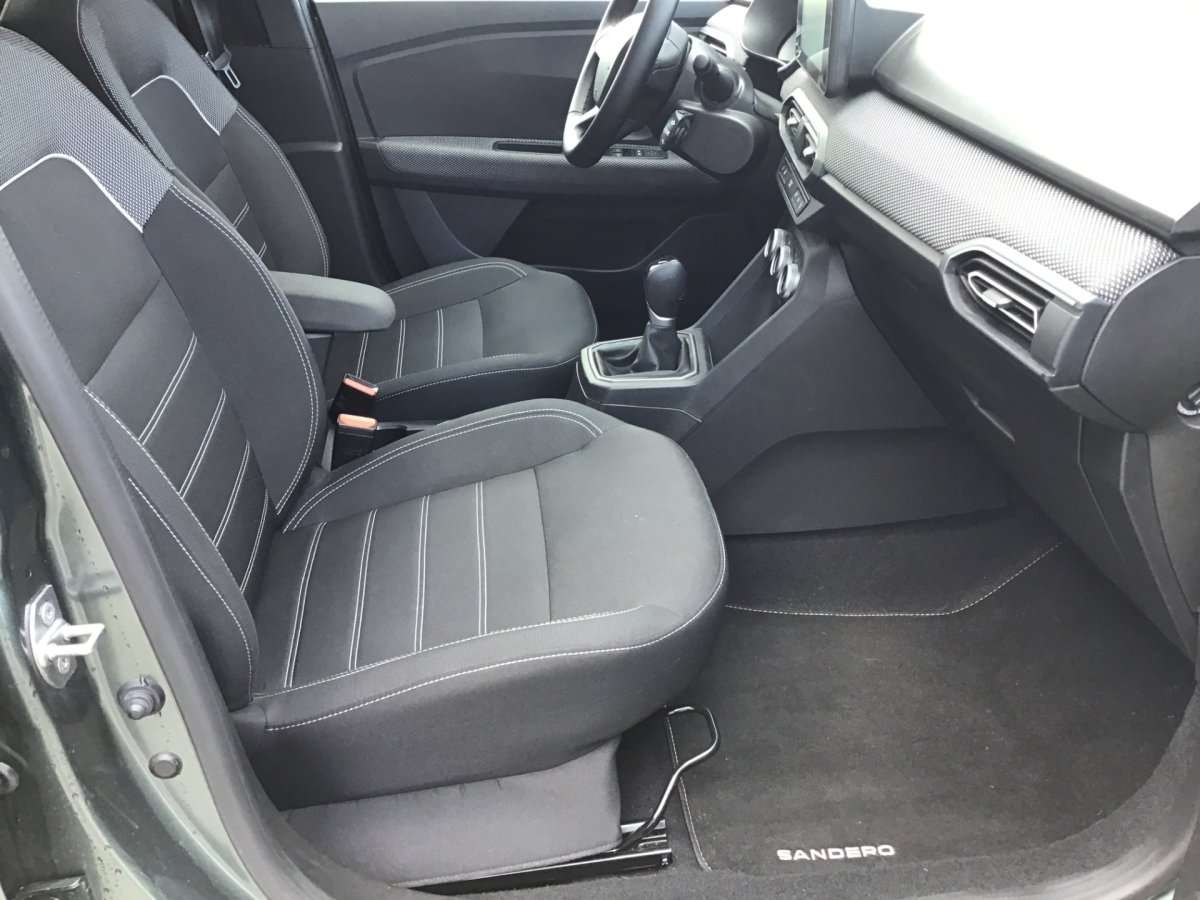 Fahrzeugbild eines Dacia Sandero