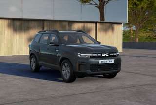 Schräge Frontansicht auf einen Dacia Bigster , freigestellt