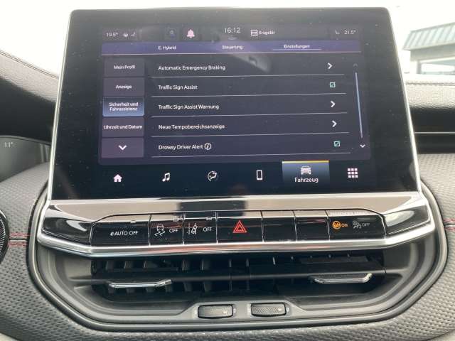 Fahrzeugbild eines Jeep Compass