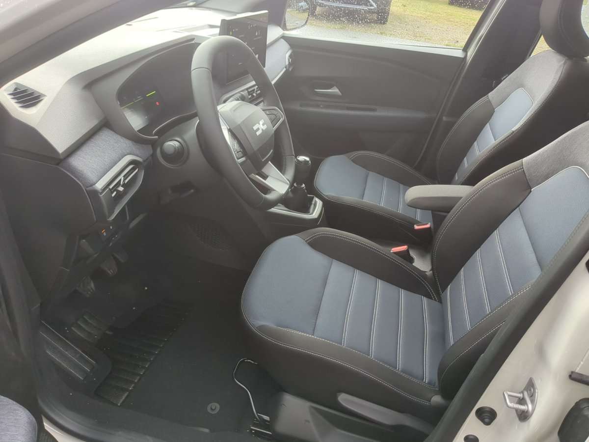 Fahrzeugbild eines Dacia Sandero