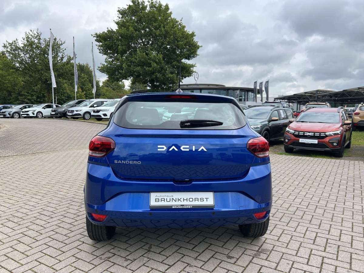 Fahrzeugbild eines Dacia Sandero