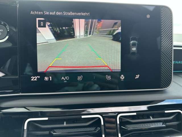 Fahrzeugbild eines Renault 4 E-TECH