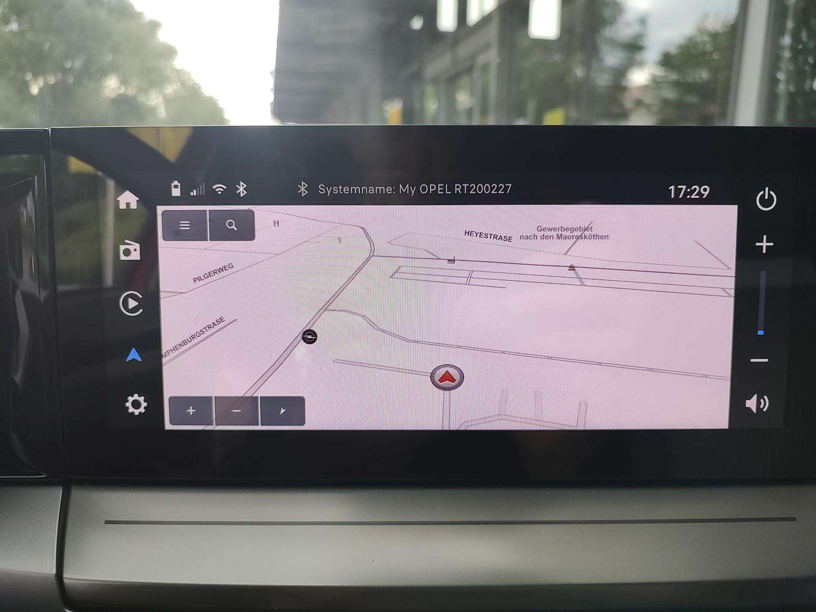 Fahrzeugbild eines Opel Frontera