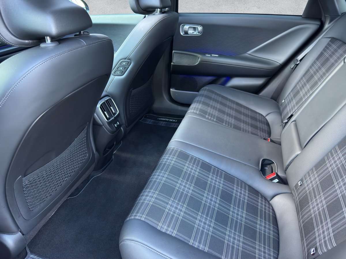 Fahrzeugbild eines Hyundai IONIQ 6
