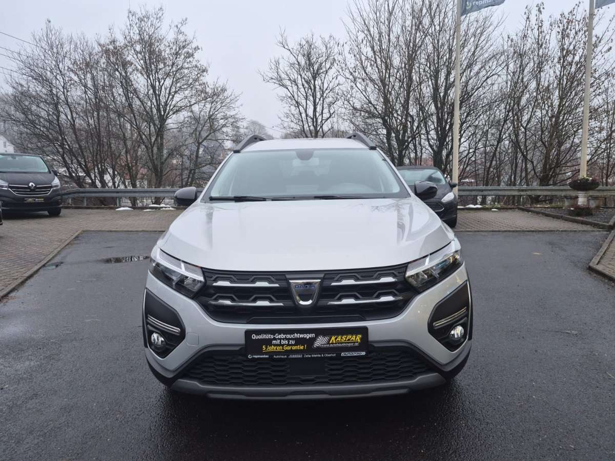 Fahrzeugbild eines Dacia Jogger