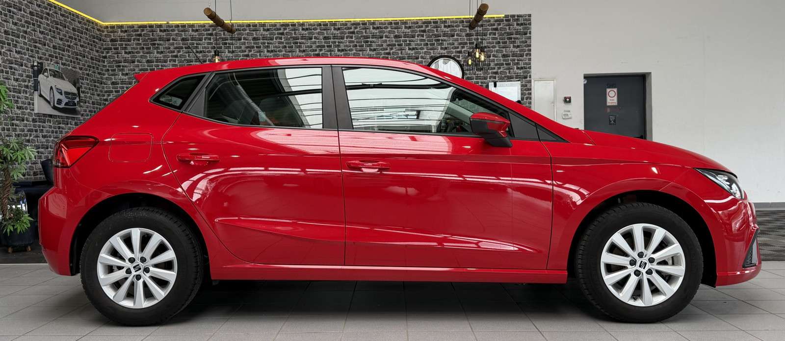 Fahrzeugbild eines SEAT Ibiza