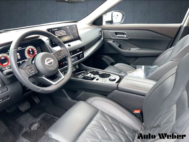 Fahrzeugbild eines Nissan X-TRAIL