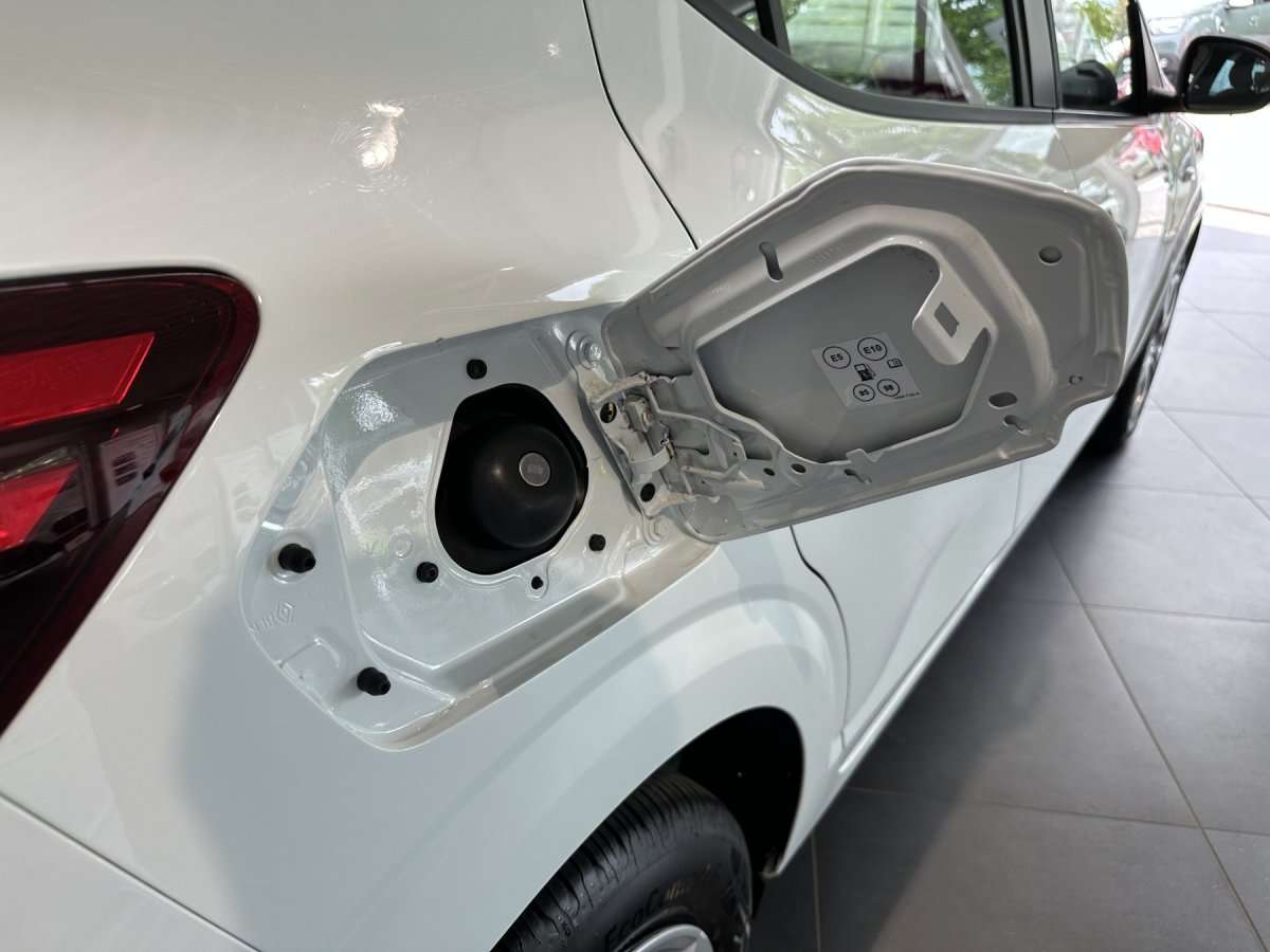 Fahrzeugbild eines Dacia Sandero