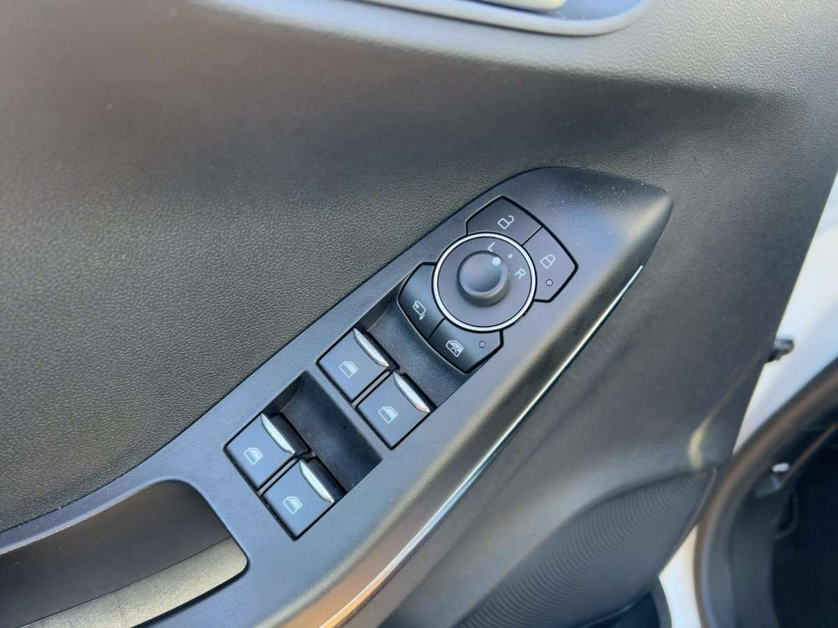 Fahrzeugbild eines Ford Puma