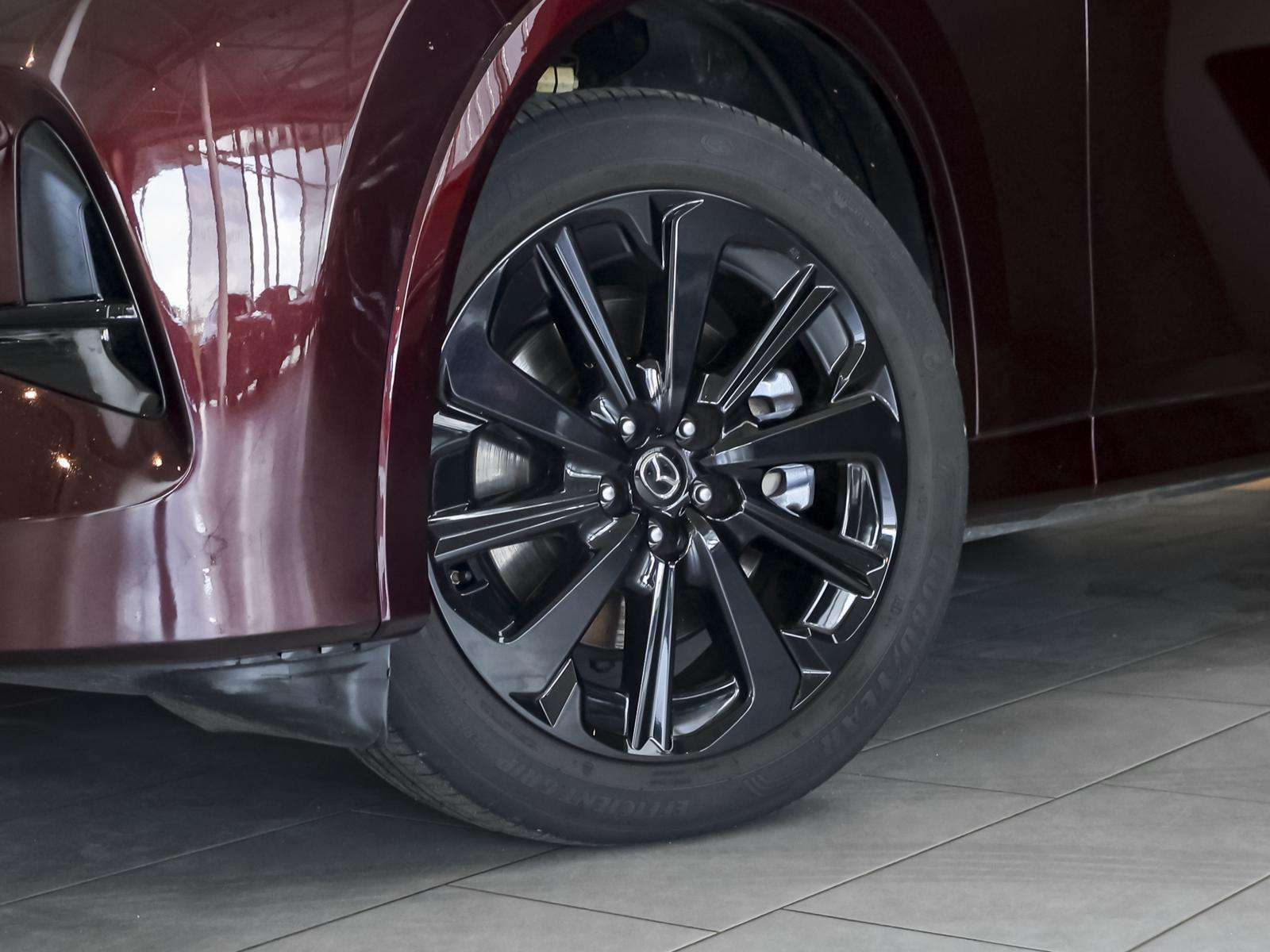 Fahrzeugbild eines Mazda CX-80