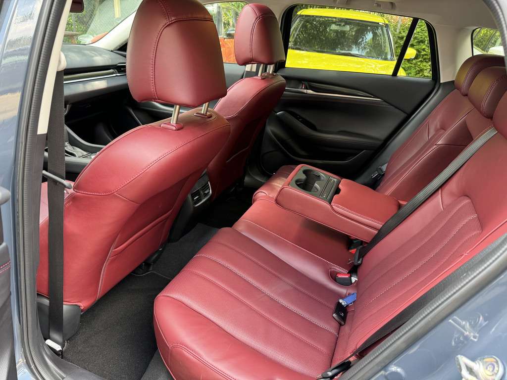 Fahrzeugbild eines Mazda Mazda6