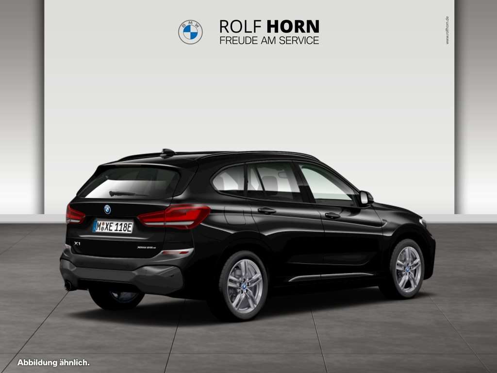 Fahrzeugbild eines BMW X1