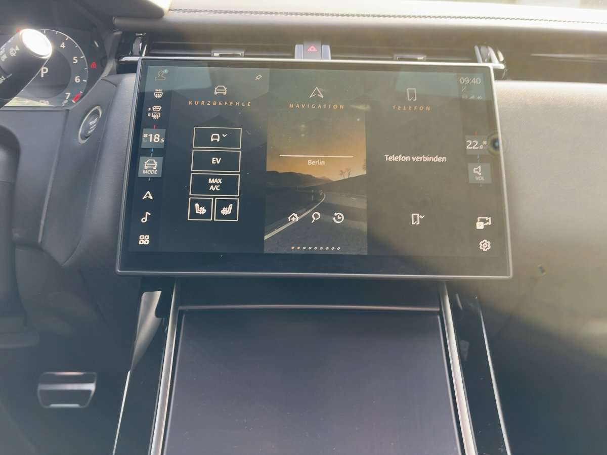 Fahrzeugbild eines Land Rover Range Rover Velar