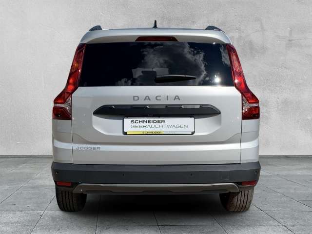 Fahrzeugbild eines Dacia Jogger