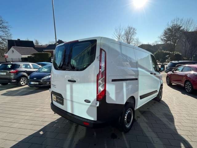 Fahrzeugbild eines Ford Transit Custom