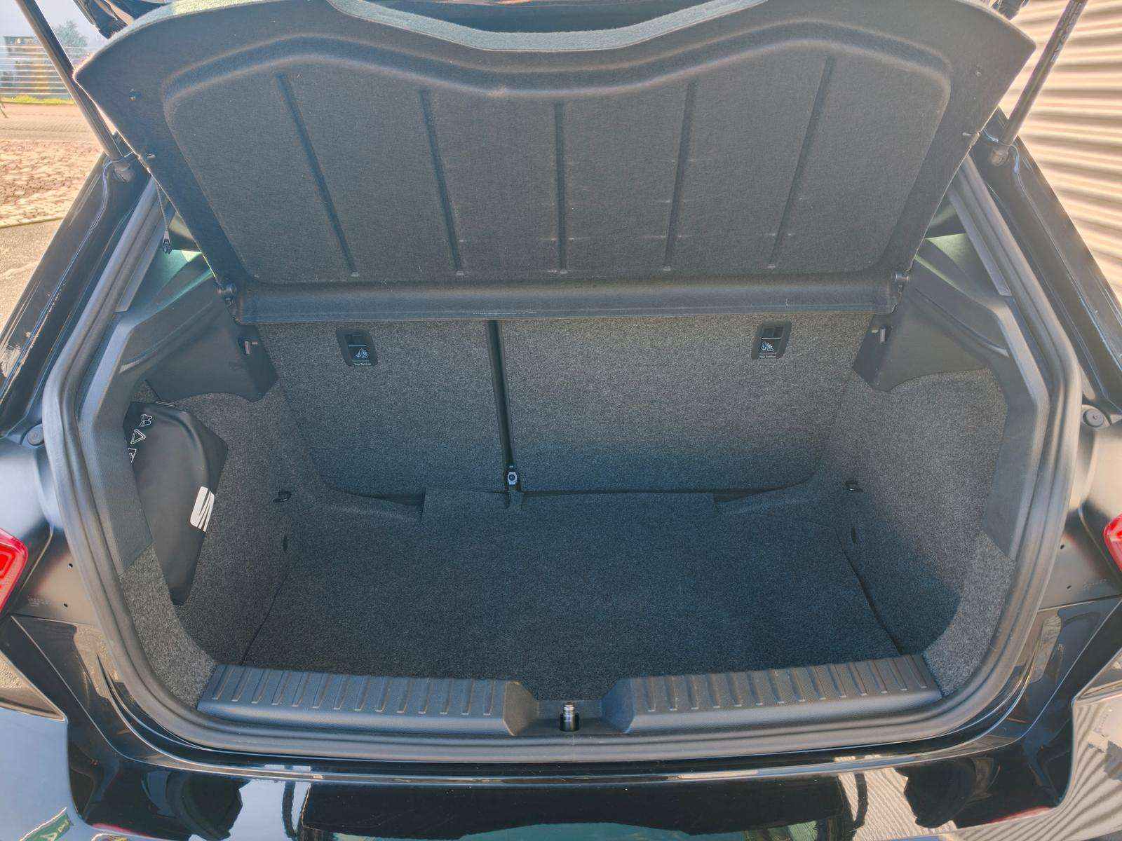 Fahrzeugbild eines SEAT Ibiza