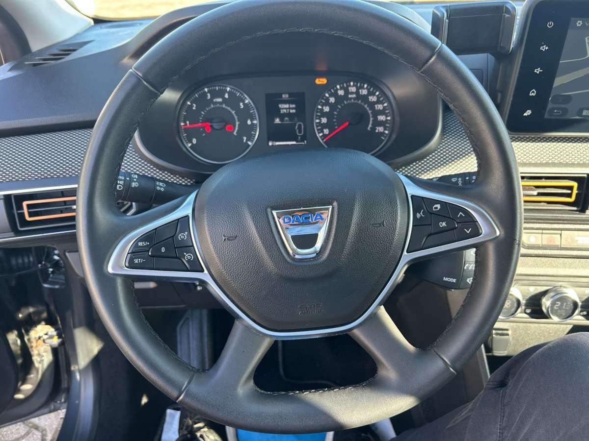 Fahrzeugbild eines Dacia Sandero