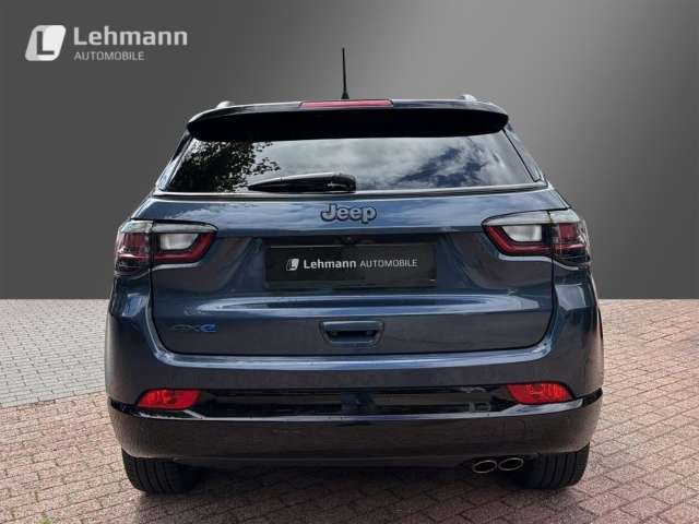 Fahrzeugbild eines Jeep Compass