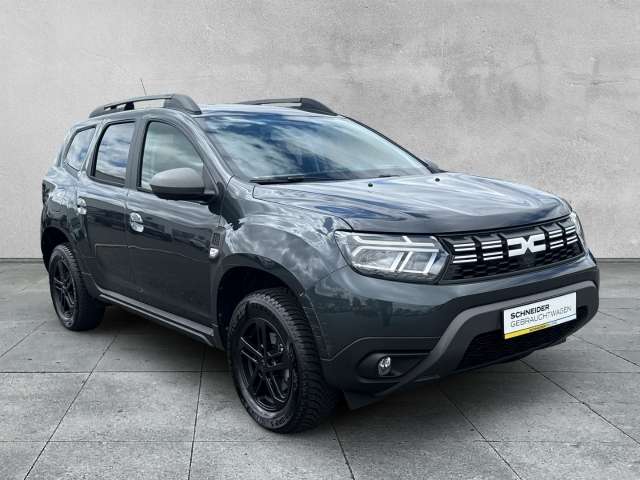 Fahrzeugbild eines Dacia Duster