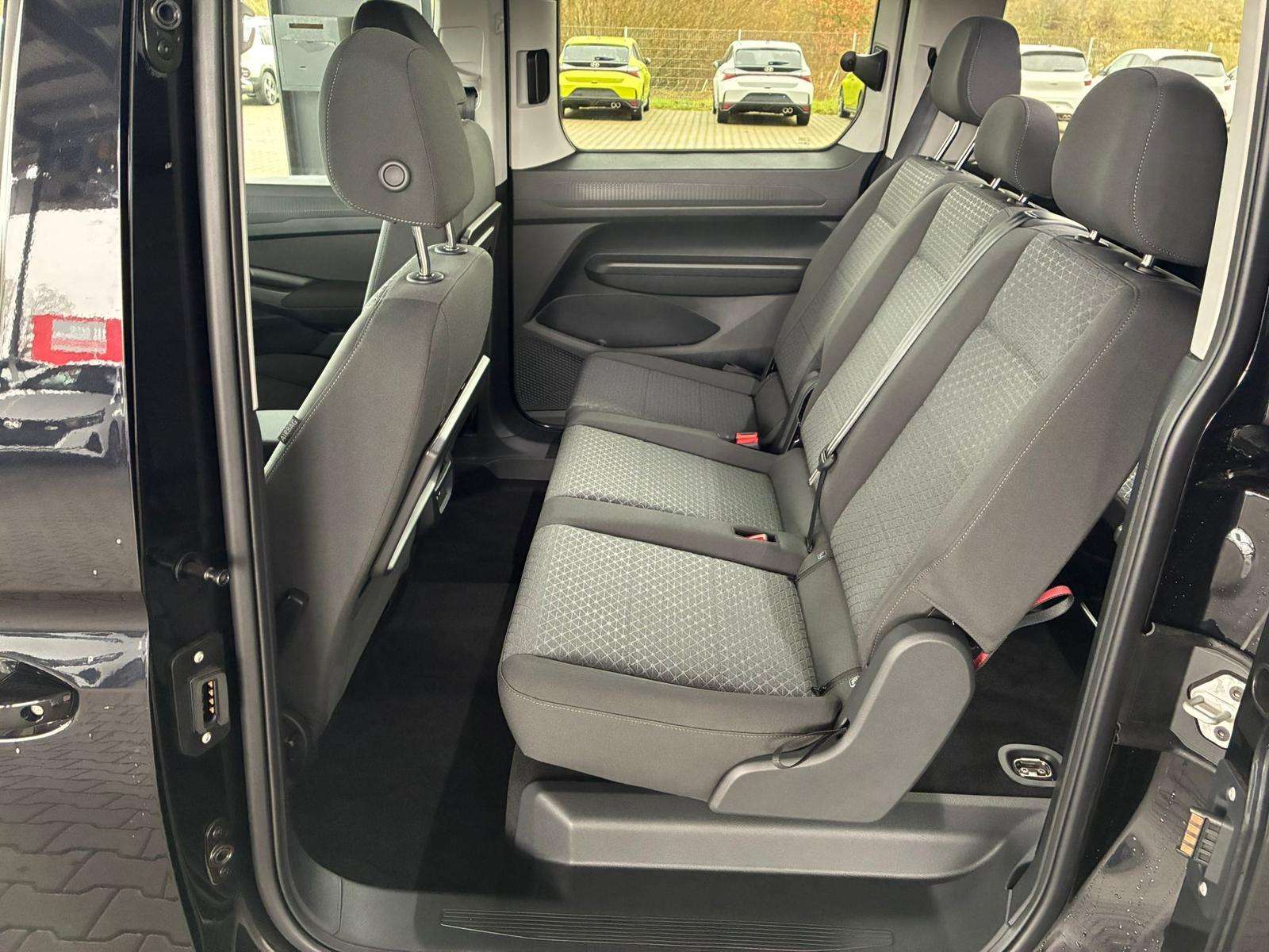 Fahrzeugbild eines Ford Grand Tourneo