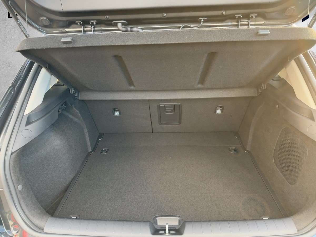 Fahrzeugbild eines Kia K4