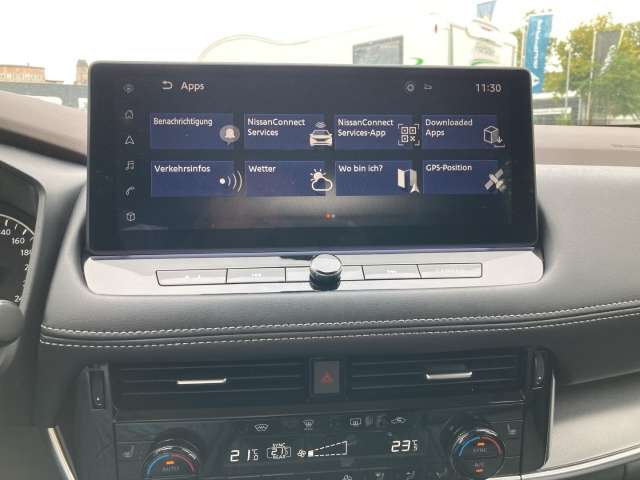 Fahrzeugbild eines Nissan X-TRAIL