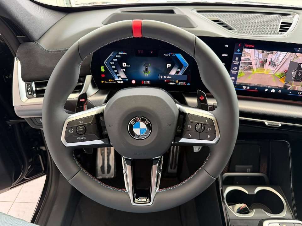 Fahrzeugbild eines BMW X1