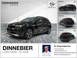 Schräge Frontansicht auf einen Opel Grandland X , freigestellt