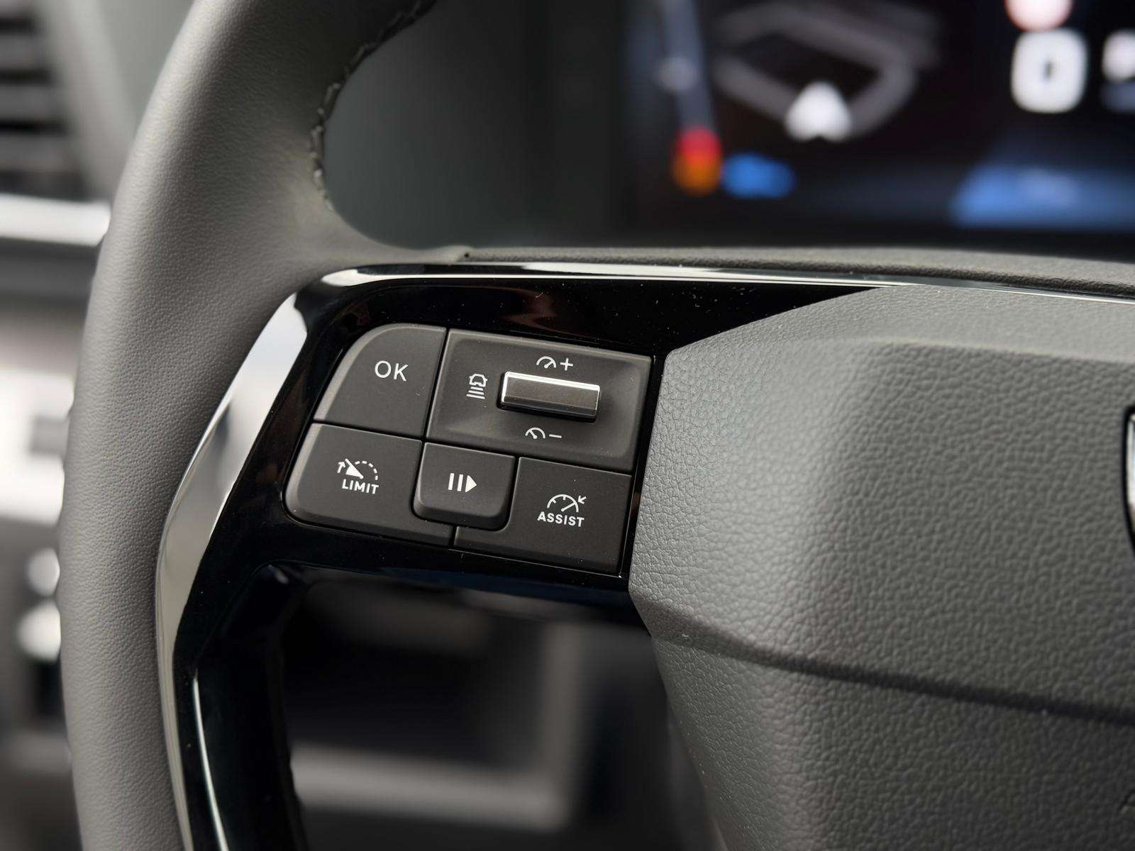 Fahrzeugbild eines Peugeot Traveller