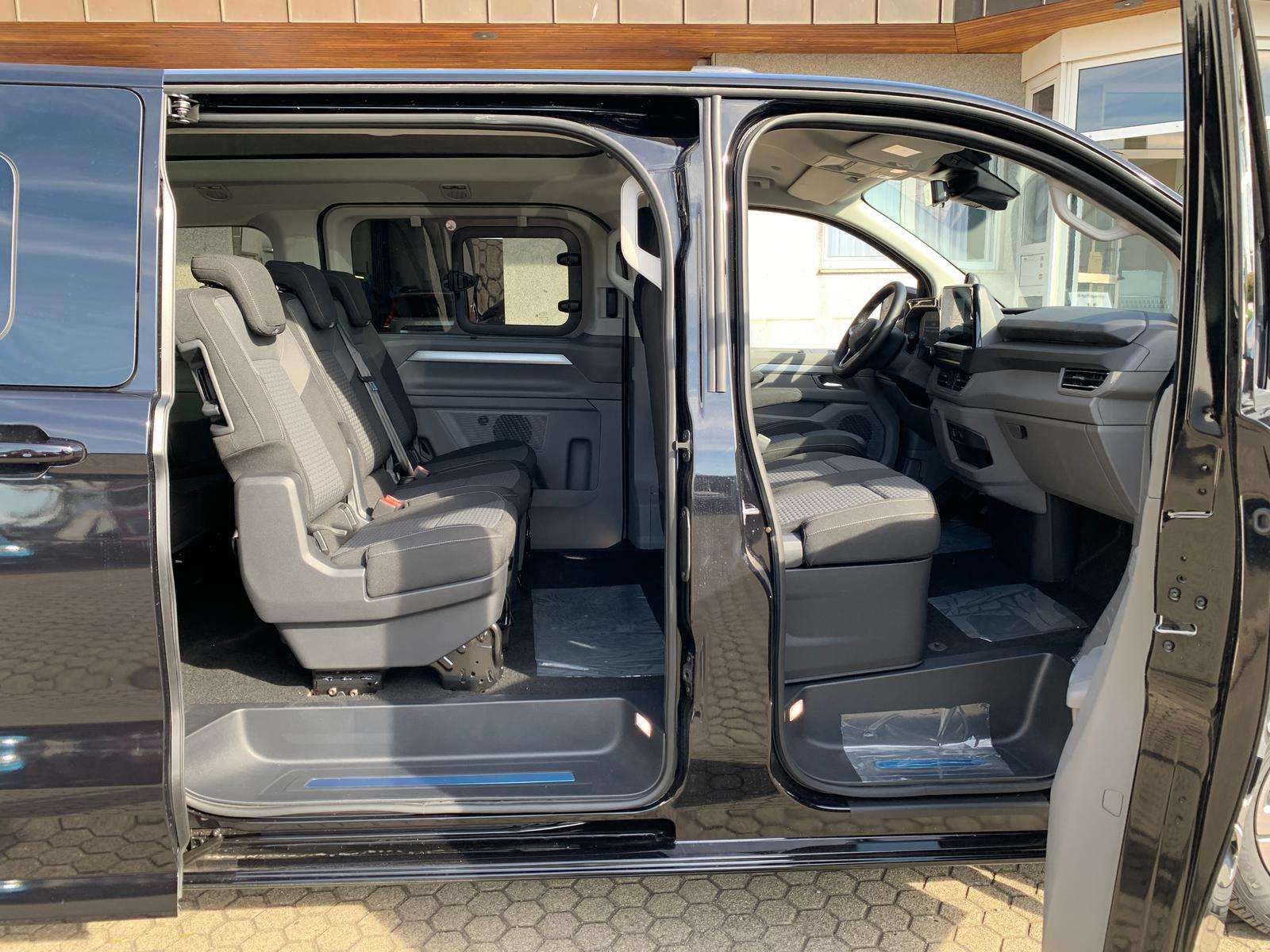 Fahrzeugbild eines Volkswagen Caravelle