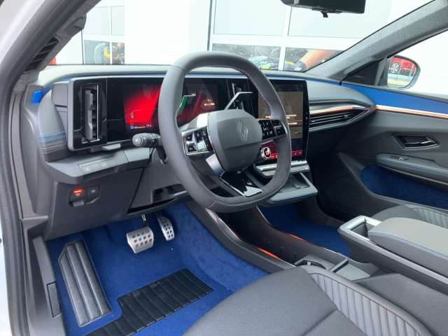 Fahrzeugbild eines Renault Scenic E-TECH