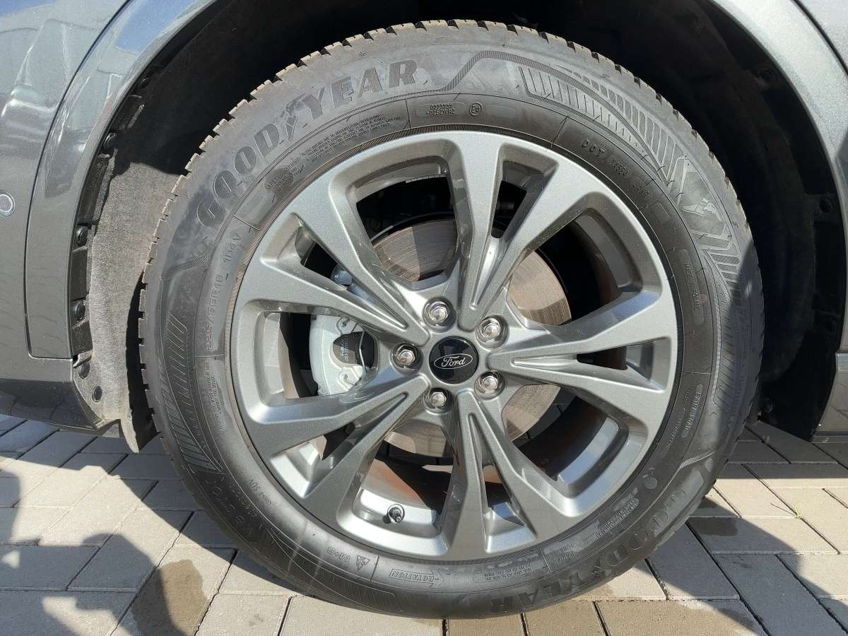 Fahrzeugbild eines Ford Kuga