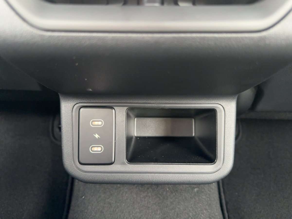 Fahrzeugbild eines Kia K4