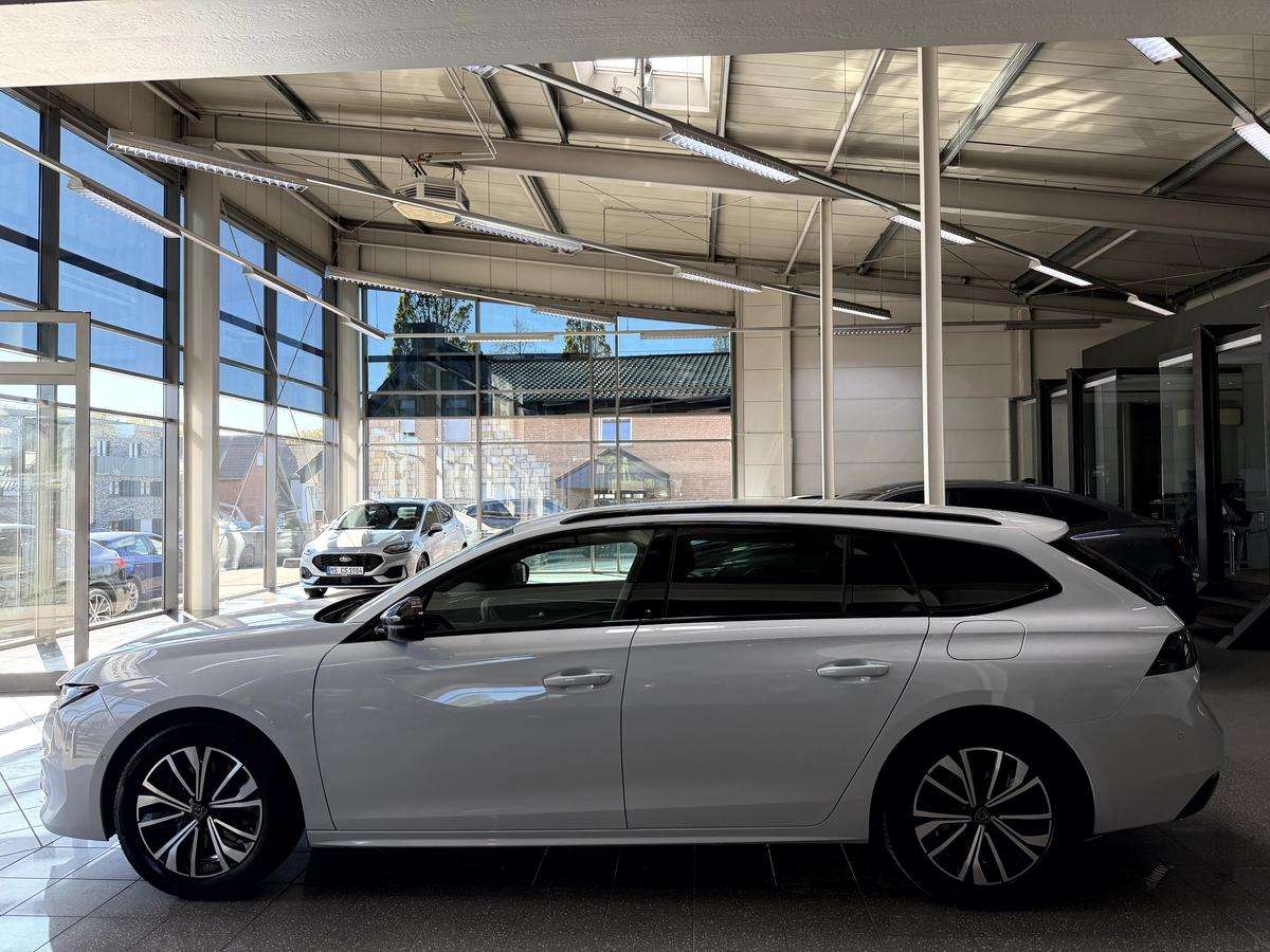 Fahrzeugbild eines Peugeot 508