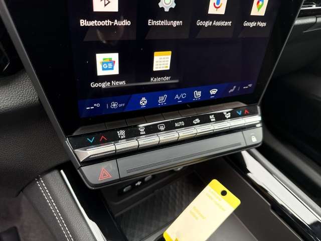 Fahrzeugbild eines Renault Rafale