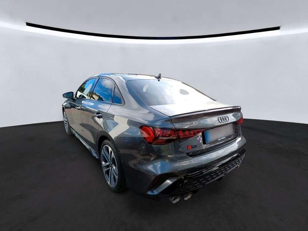 Fahrzeugbild eines Audi S3