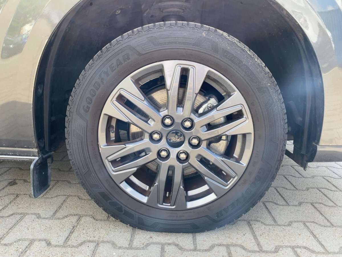 Fahrzeugbild eines Ford Tourneo Custom