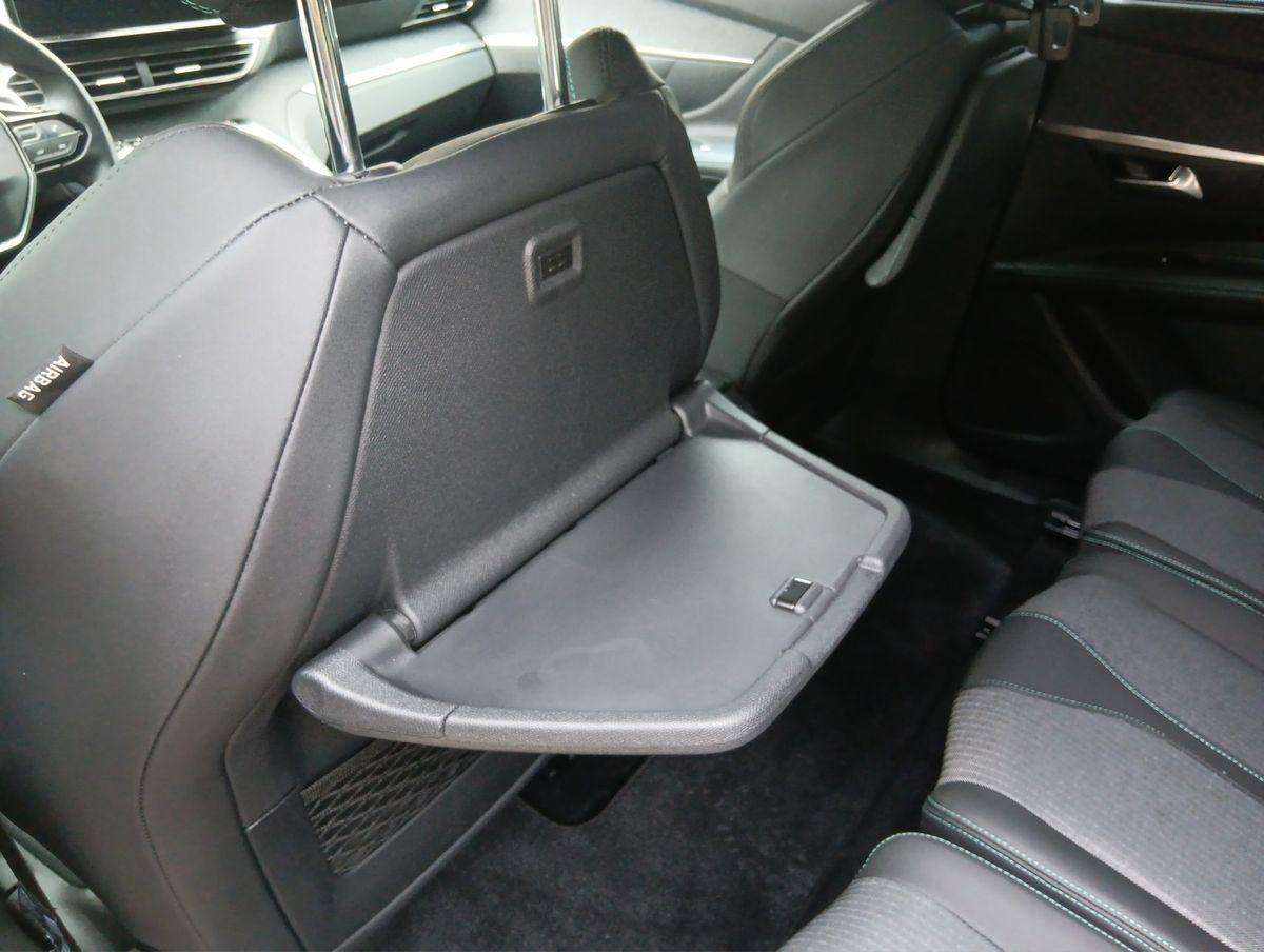 Fahrzeugbild eines Peugeot 5008