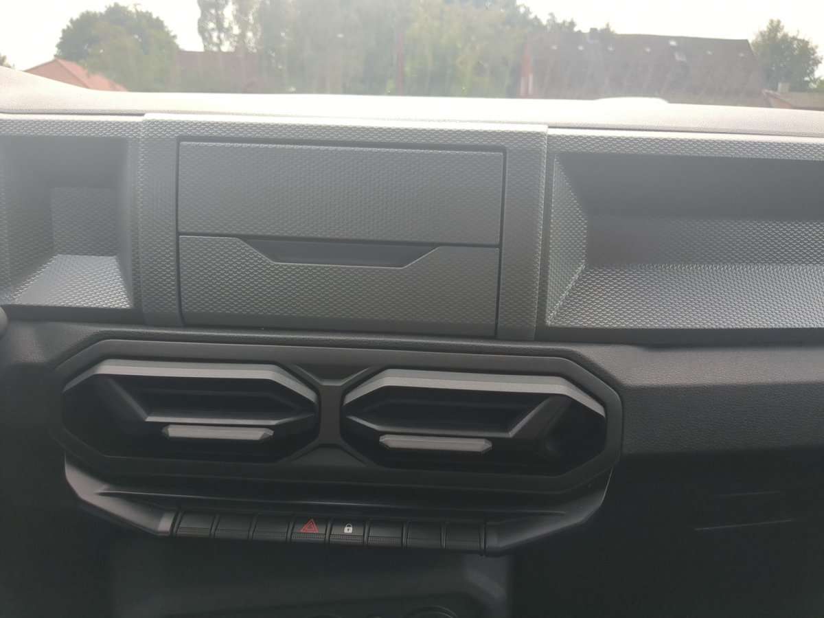 Fahrzeugbild eines Dacia Duster